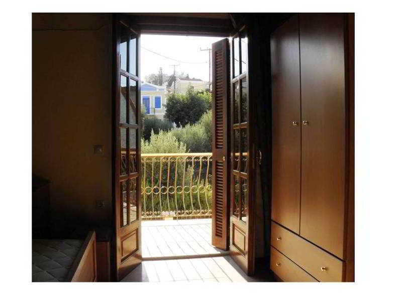 Villa Pinotsi Σύμη Εξωτερικό φωτογραφία